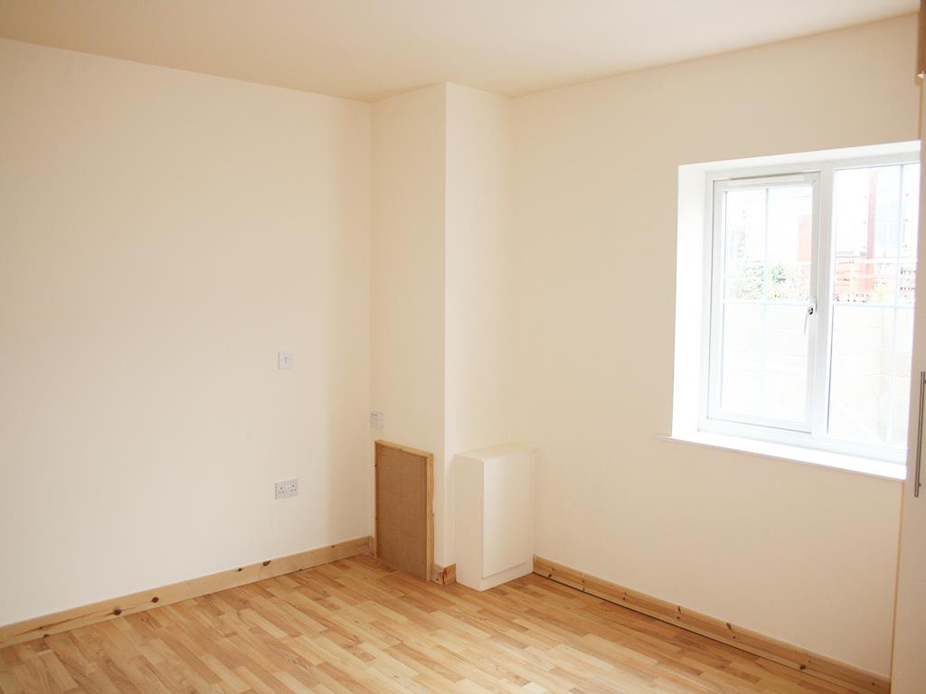 2 bedroom apartment To Let in Colne - bed.jpg